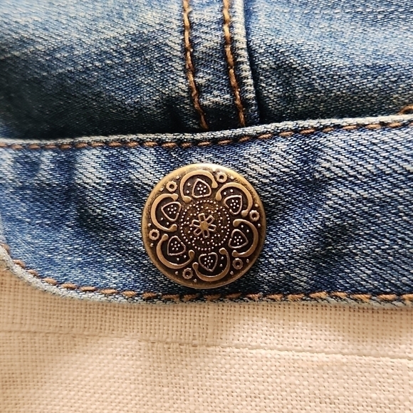 Cinco Ranch Western Denim Button Down Shirt - Picture 3 of 9